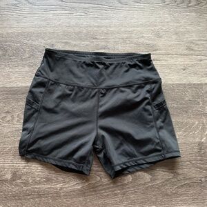 Pocket workout shorts